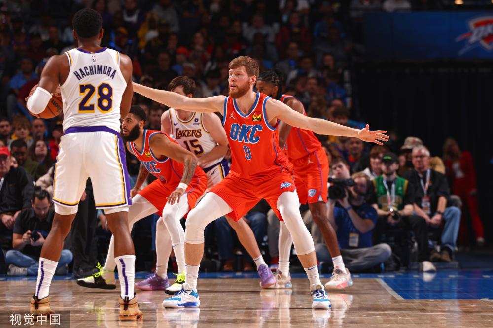 完善保障制 完善保障制